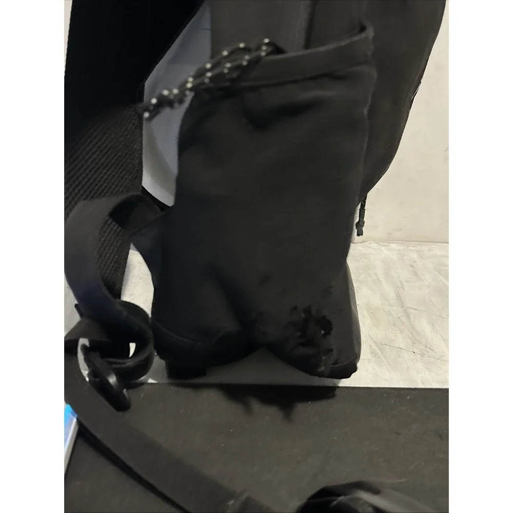 Quiksilver Utility Skate Backpack Black Mens Board Straps 17in Bag